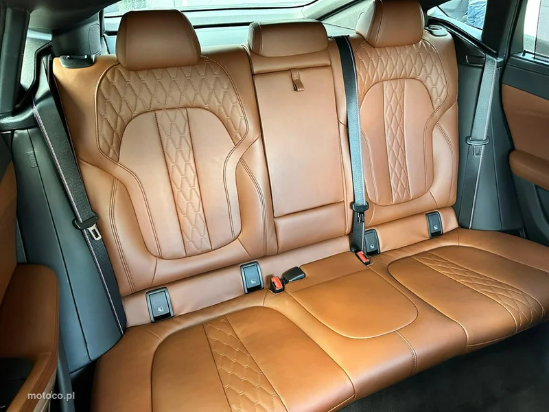 BMW X6 G06 13