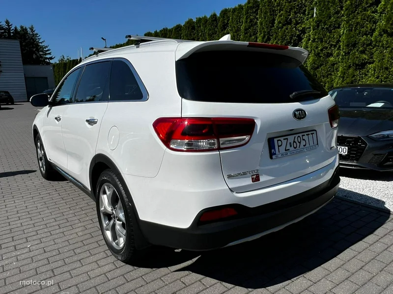Kia Sorento 4