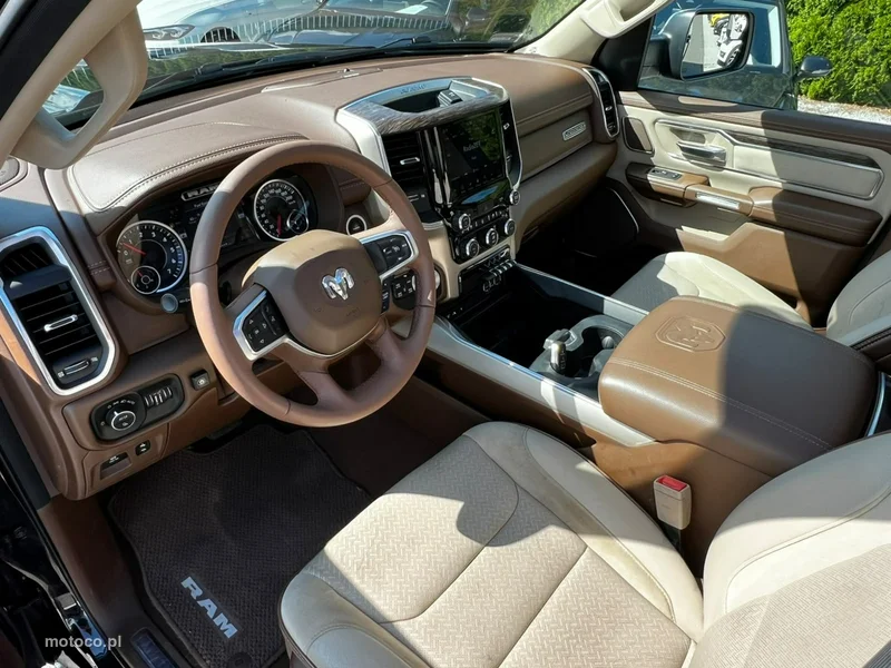 Dodge RAM 11