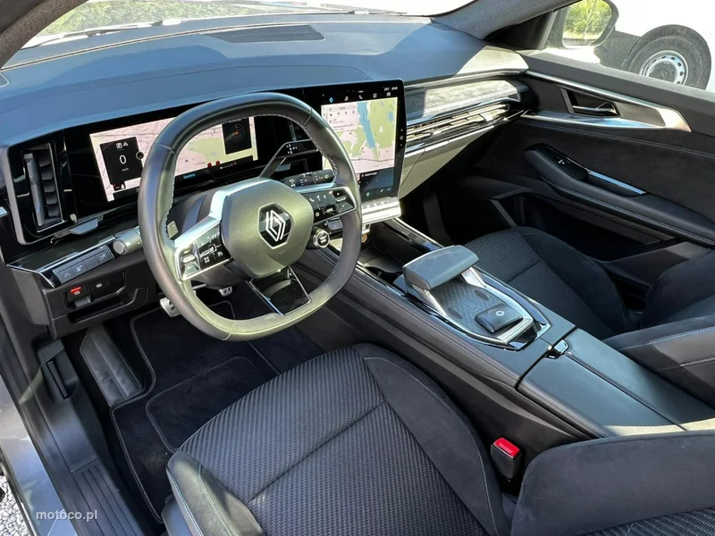 Renault Austral 12