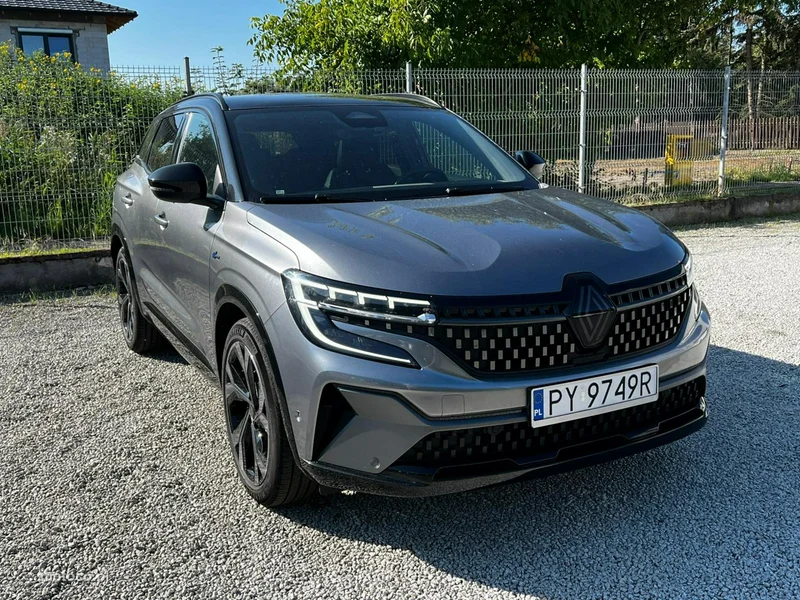Renault Austral 9