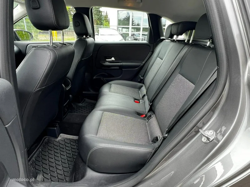 Mercedes-Benz Klasa B W247 B 200 16