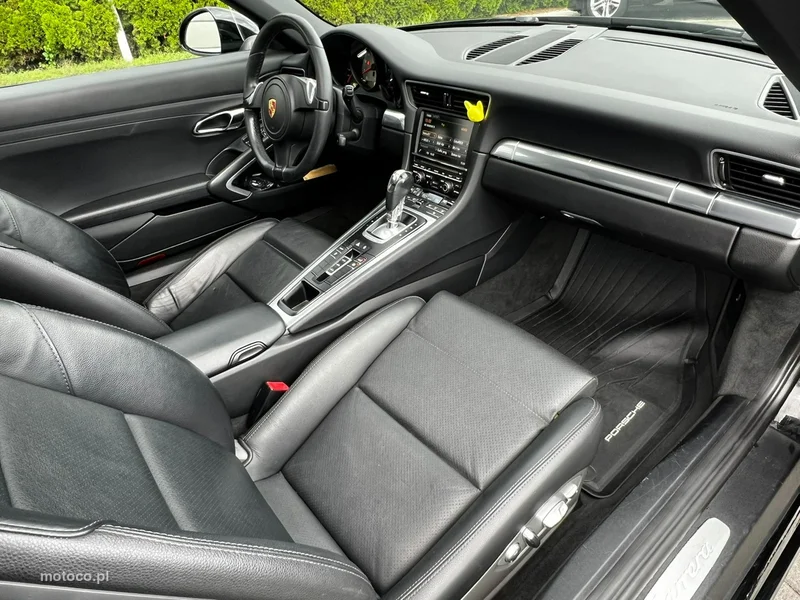 Porsche 911 991 18