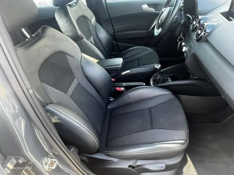Audi A1 8X 14
