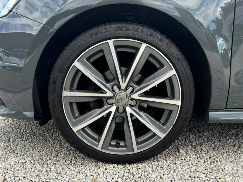 Audi A1 8X 2