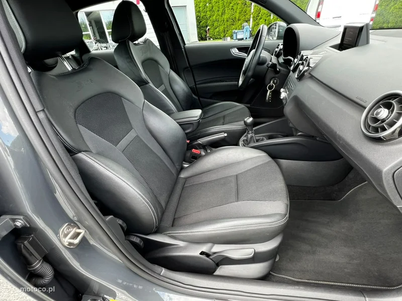 Audi A1 8X 19