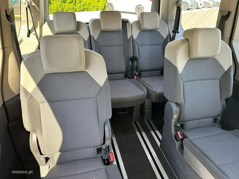 Volkswagen Multivan 9