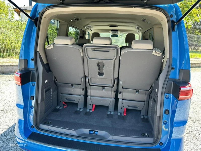 Volkswagen Multivan 10