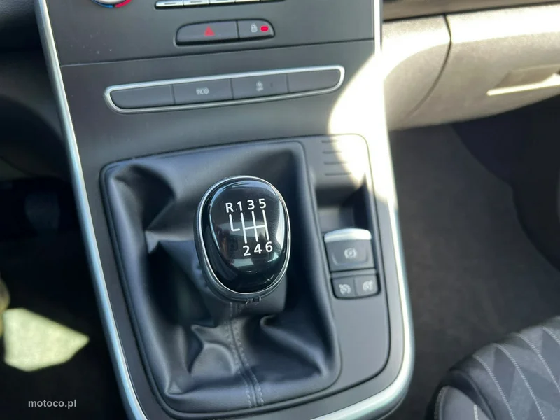 Renault Scenic IV 11
