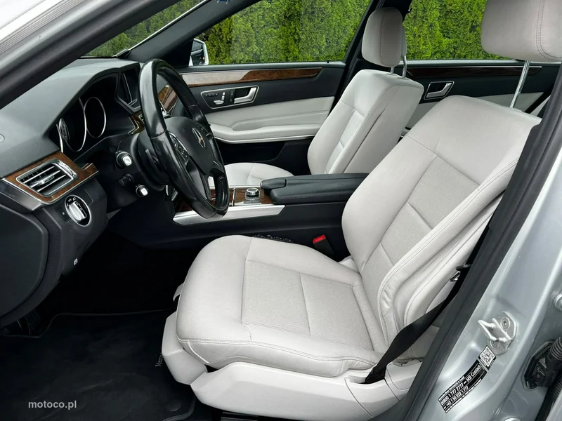 Mercedes-Benz Klasa E W212 E 250 10