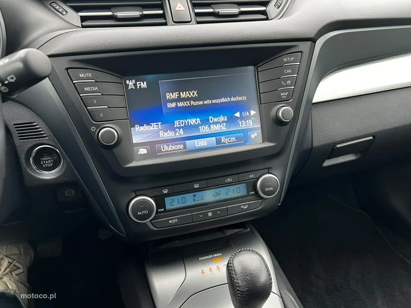Toyota Avensis T27 15