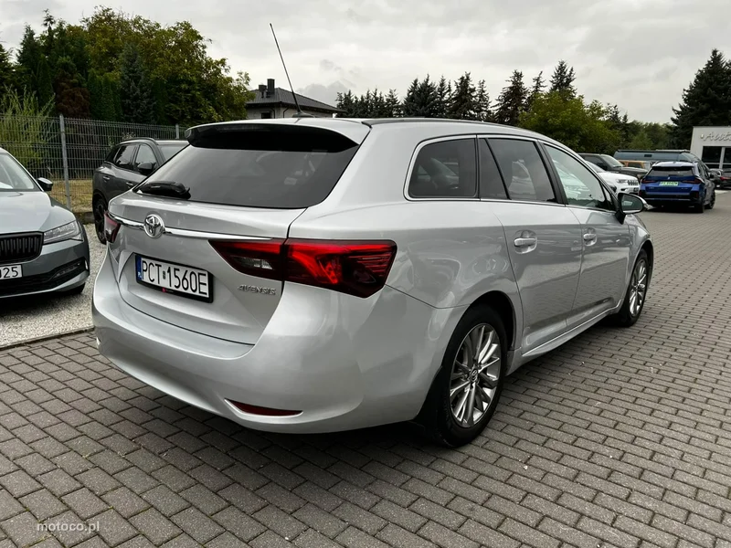 Toyota Avensis T27 5