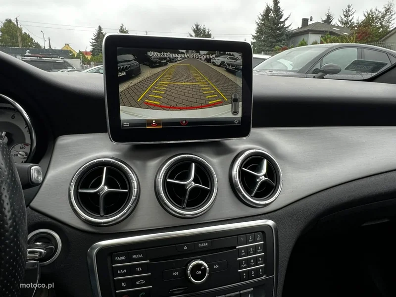 Mercedes-Benz CLA C117 250 12