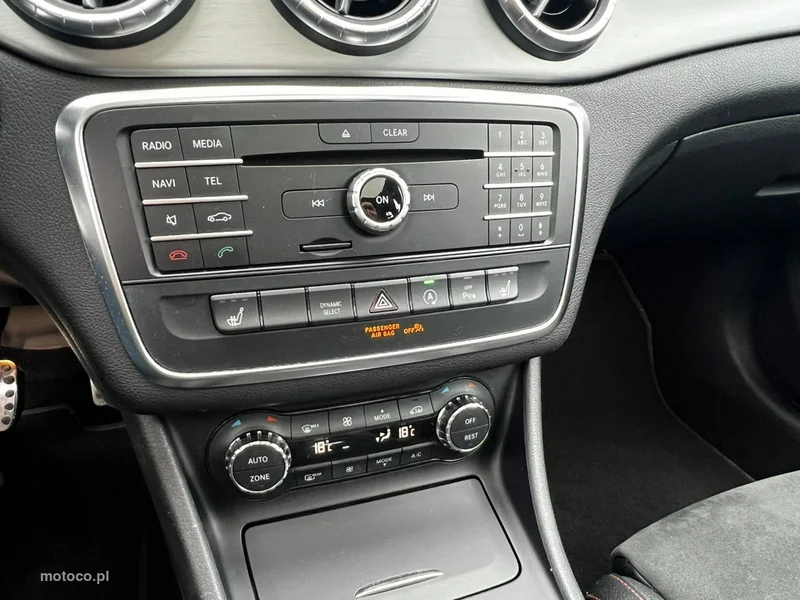 Mercedes-Benz CLA C117 250 13
