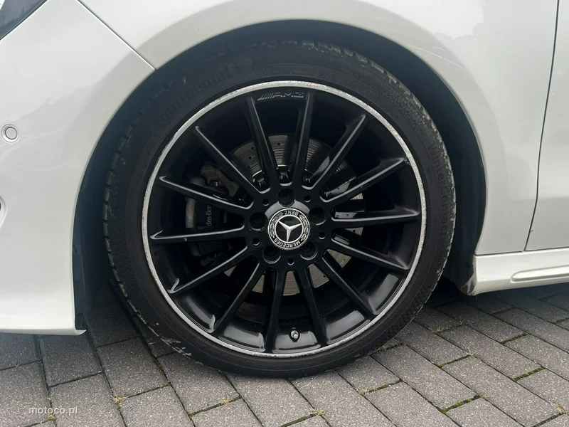 Mercedes-Benz CLA C117 250 5