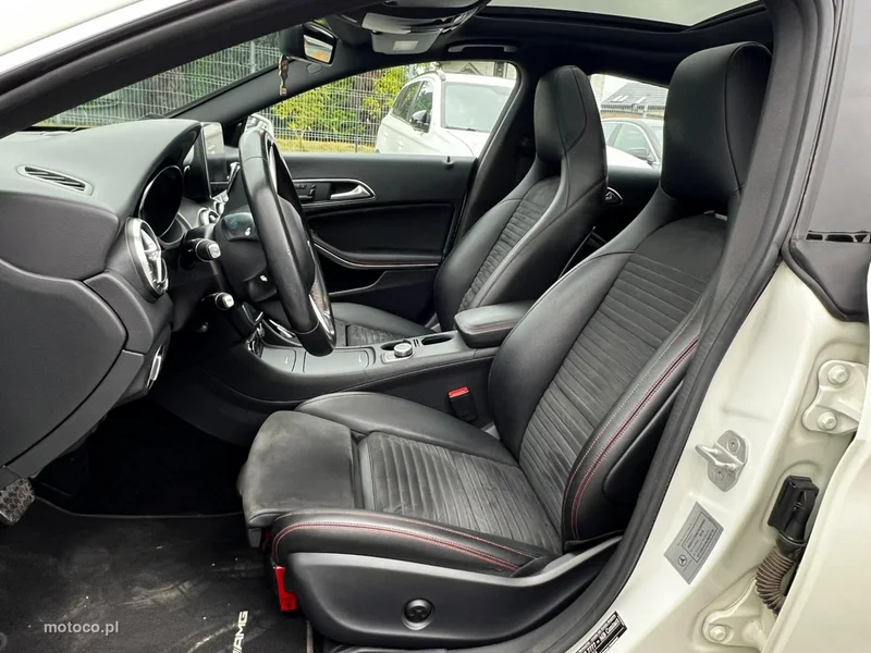 Mercedes-Benz CLA C117 250 9
