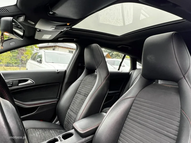 Mercedes-Benz CLA C117 250 10