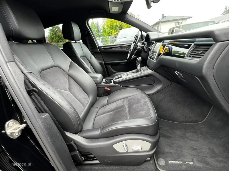 Porsche Macan 95B 11