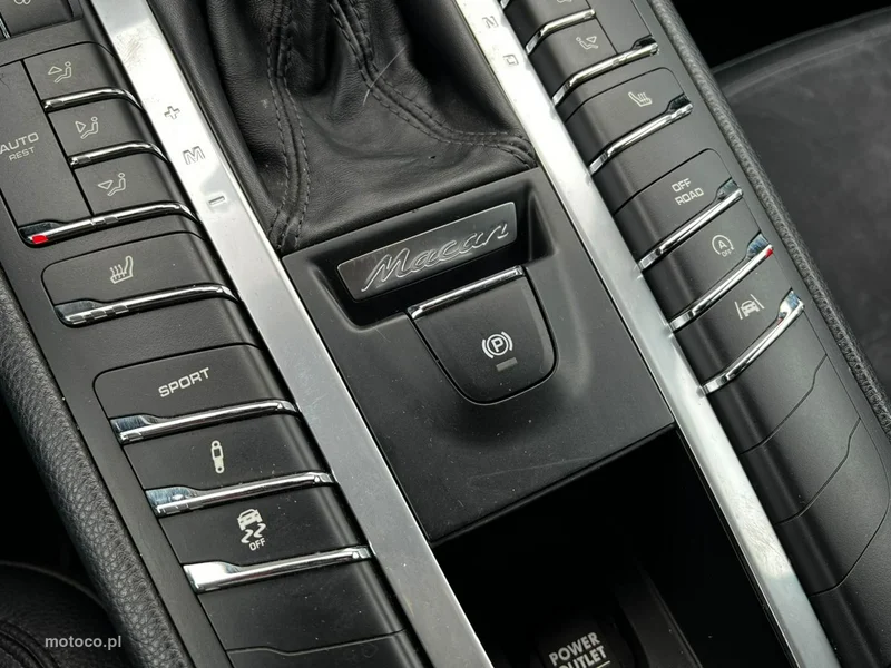 Porsche Macan 95B 13