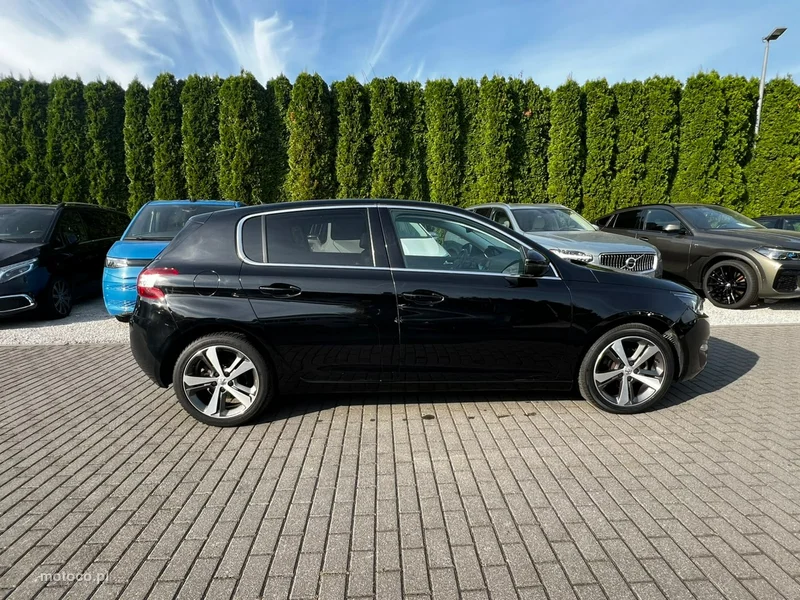 Peugeot 308 5