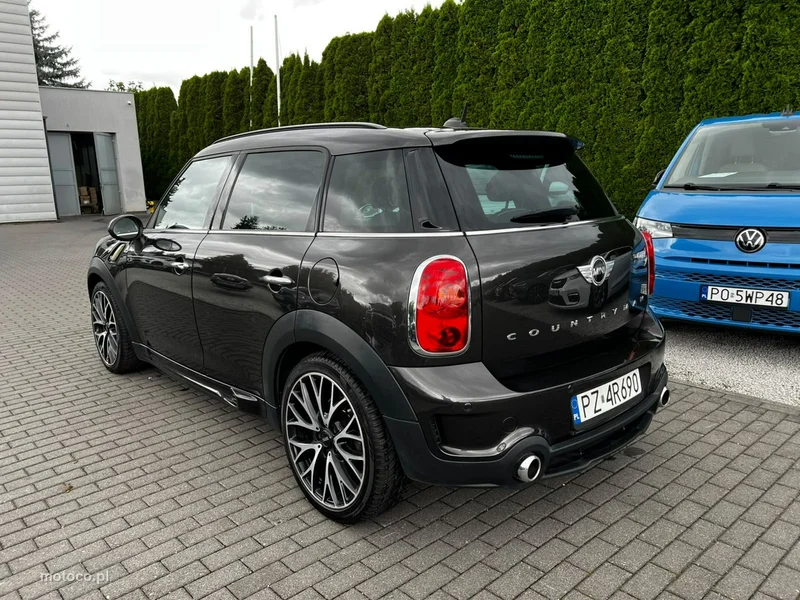 MINI Countryman 5