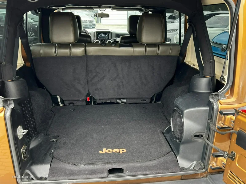 Jeep Wrangler 14