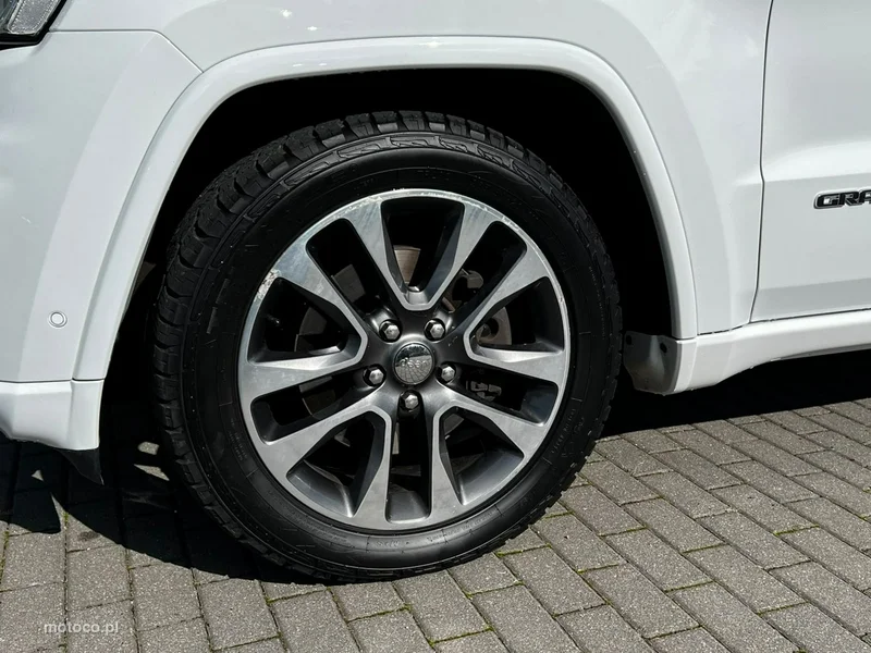Jeep Grand Cherokee 4
