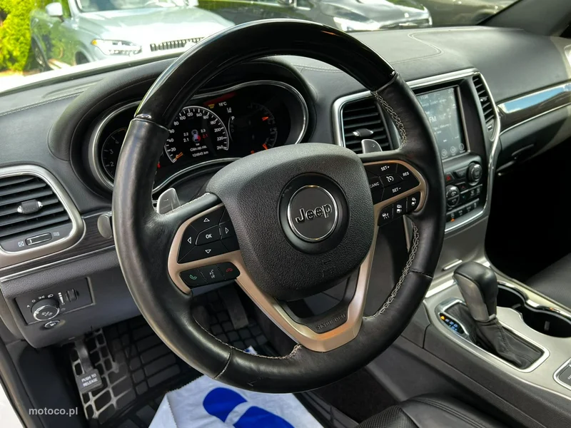 Jeep Grand Cherokee 8