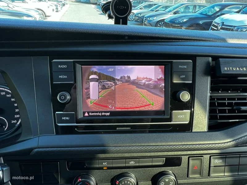 Volkswagen Transporter 12