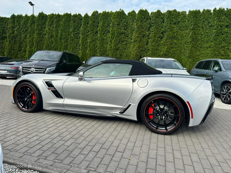 Chevrolet Corvette 3