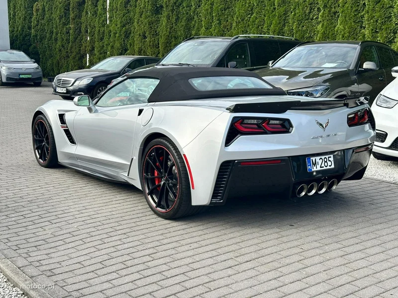 Chevrolet Corvette 5