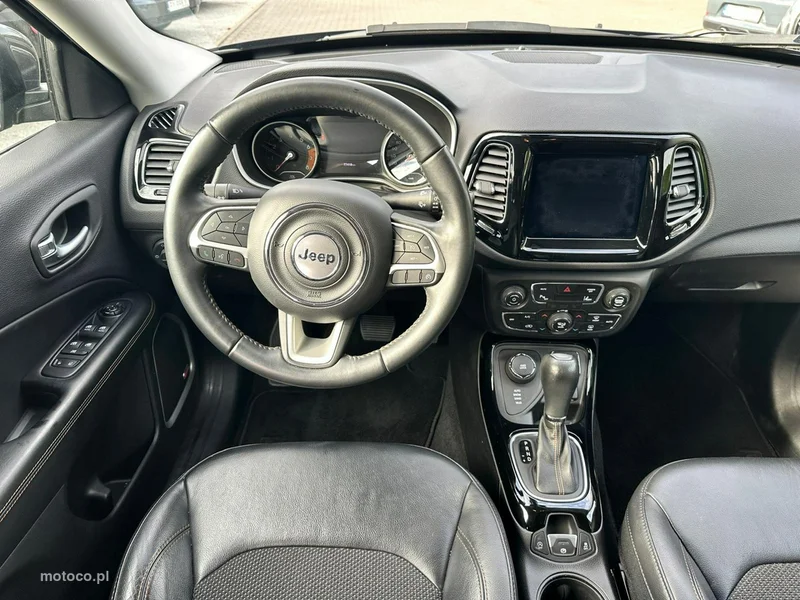 Jeep Compass 8