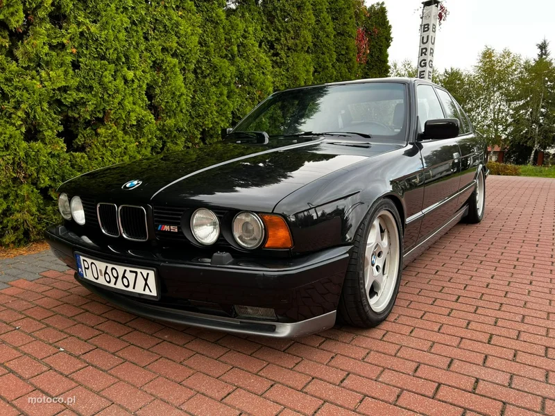BMW M5 E34