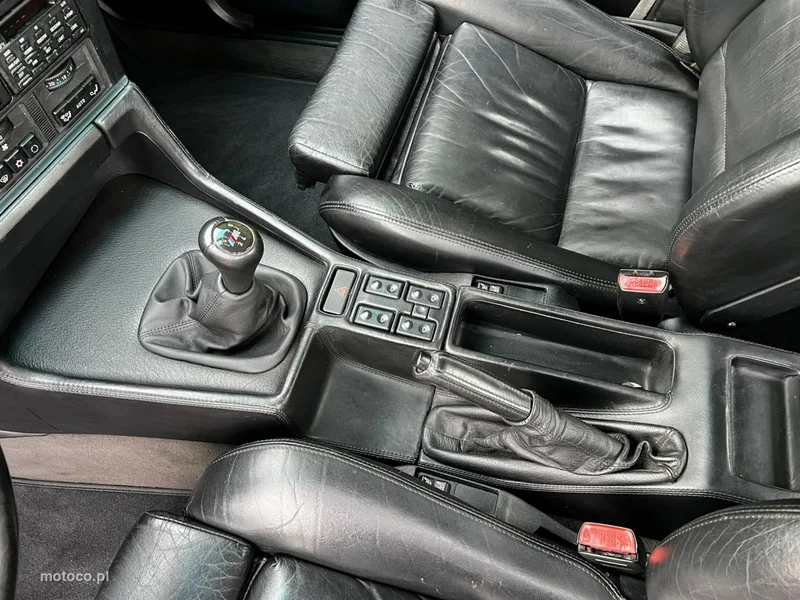 BMW M5 E34 18