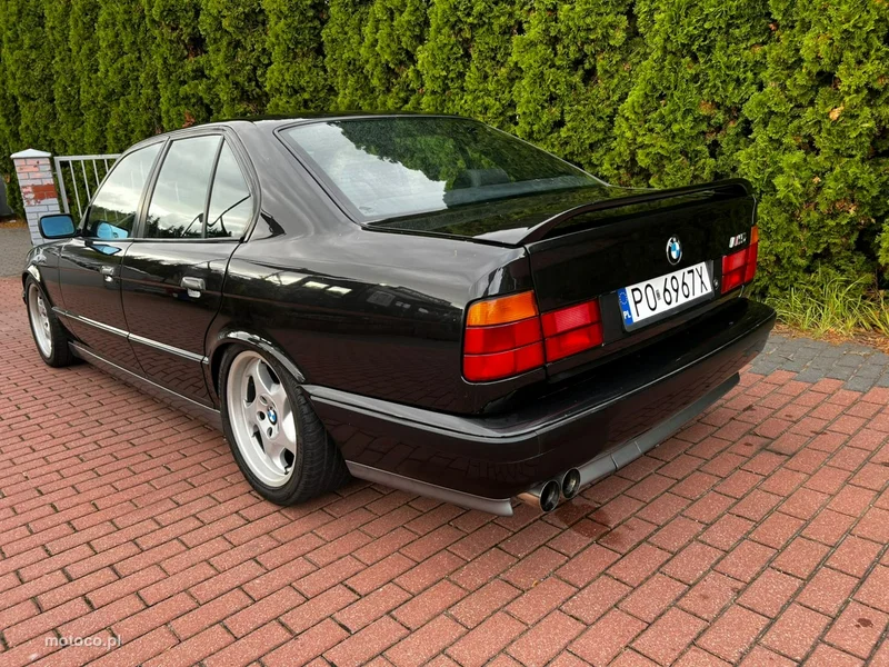 BMW M5 E34 4