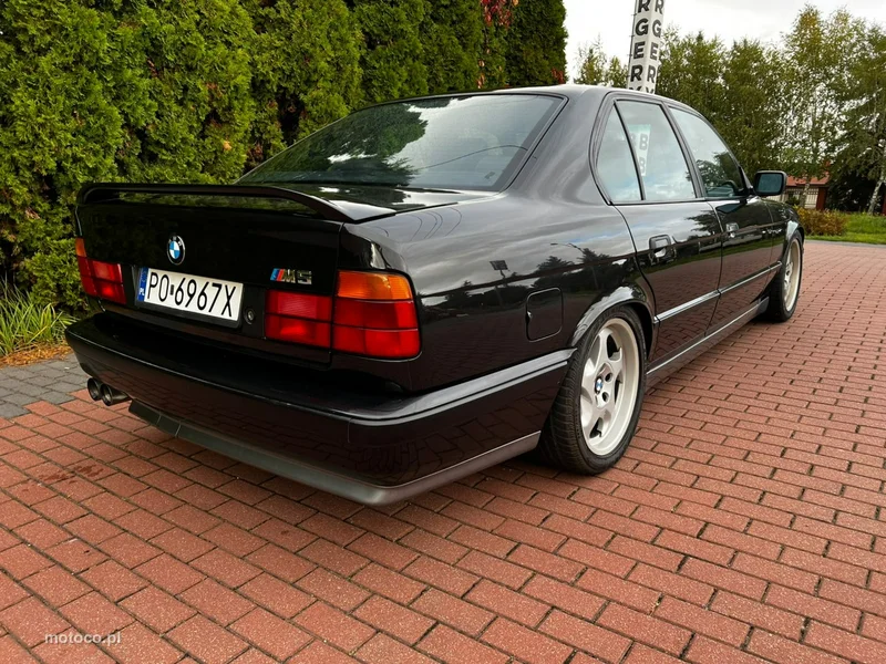 BMW M5 E34 7