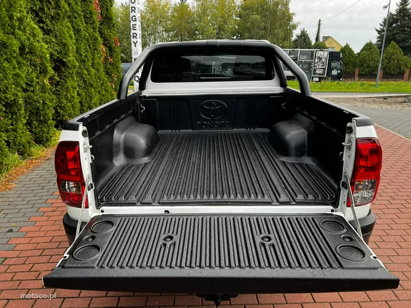 Toyota Hilux AN120 8