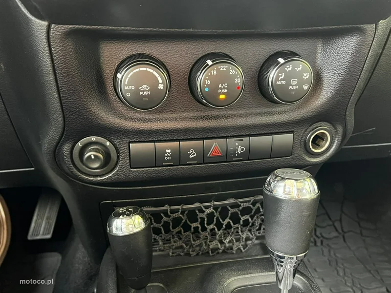 Jeep Wrangler 16