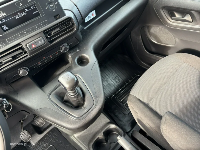 Toyota Proace City 14