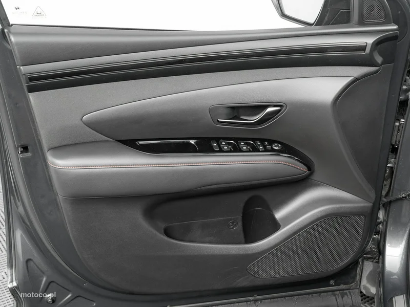 Hyundai TUCSON 12