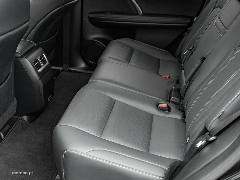 Lexus RX 28