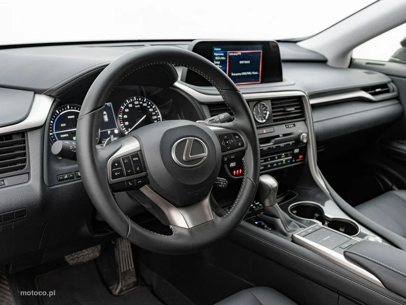 Lexus RX 6
