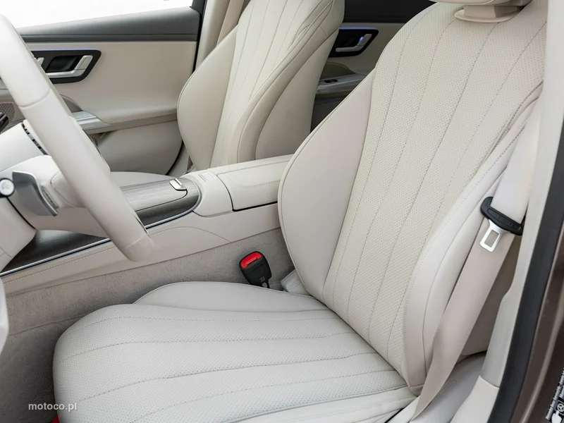 Mercedes-Benz Klasa E W214 E 220 13