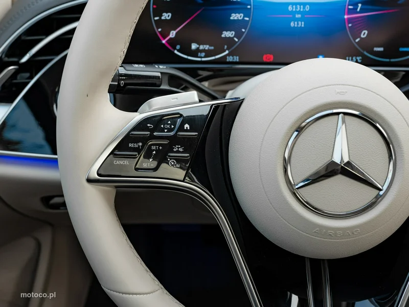 Mercedes-Benz Klasa E W214 E 220 15
