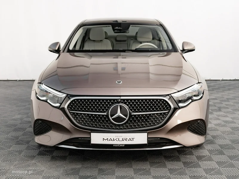 Mercedes-Benz Klasa E W214 E 220 7