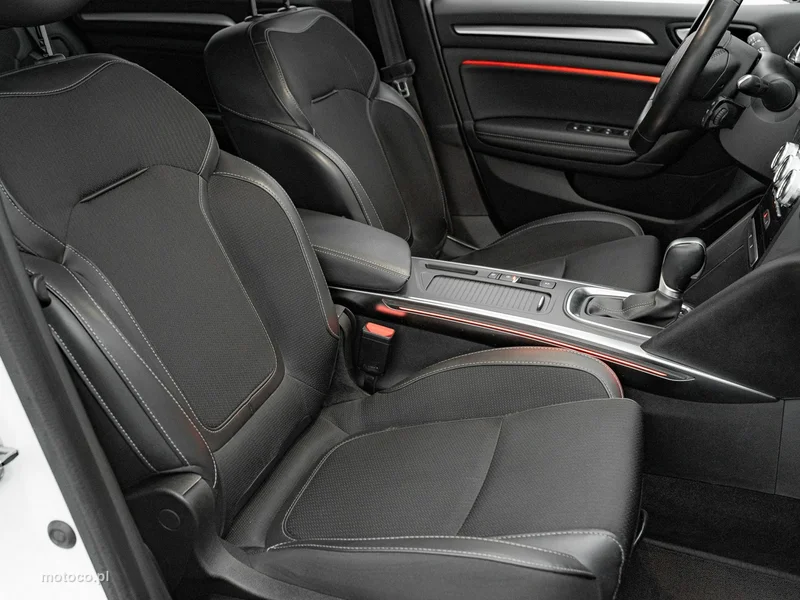 Renault Megane IV 32