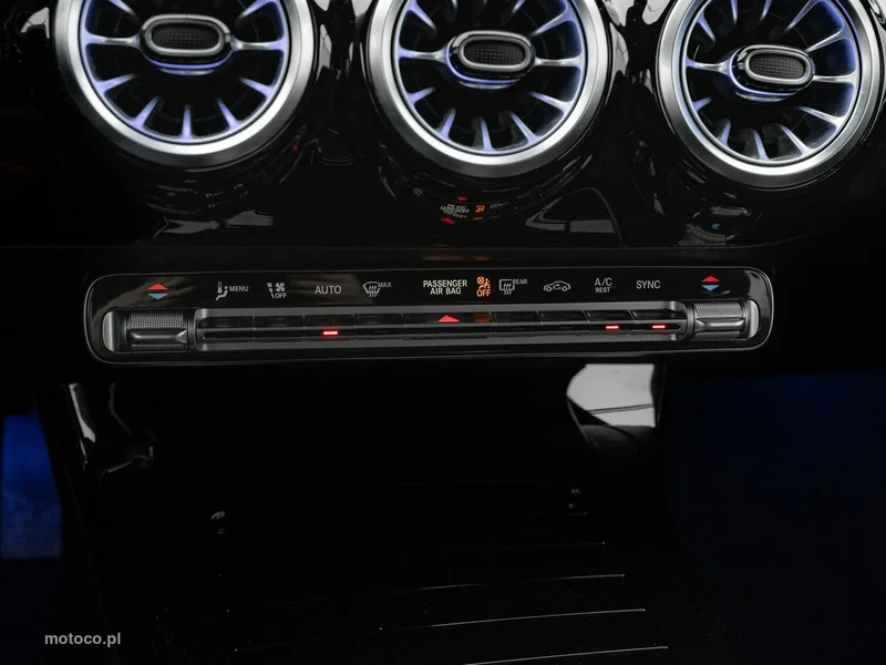 Mercedes-Benz Klasa A W177 A 200 17