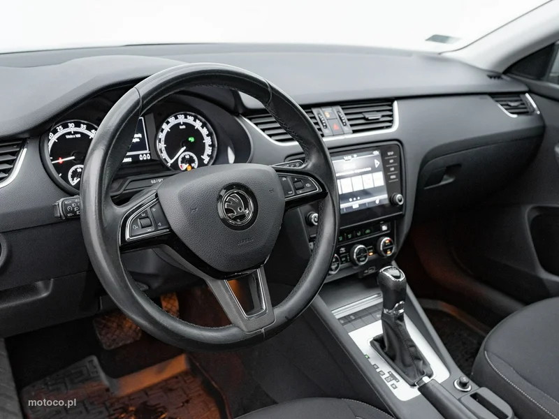 Skoda Octavia III 6