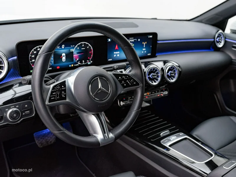 Mercedes-Benz Klasa A W177 A 200 6
