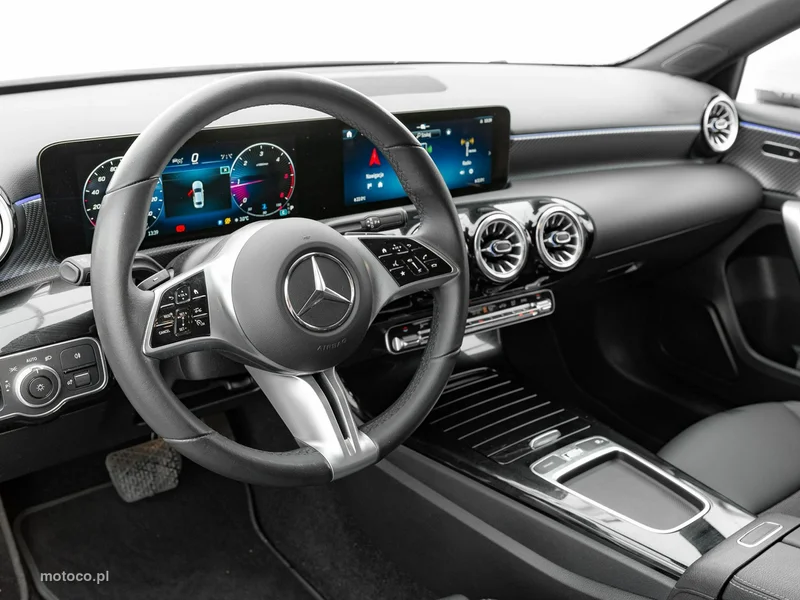 Mercedes-Benz Klasa A W177 A 200 6